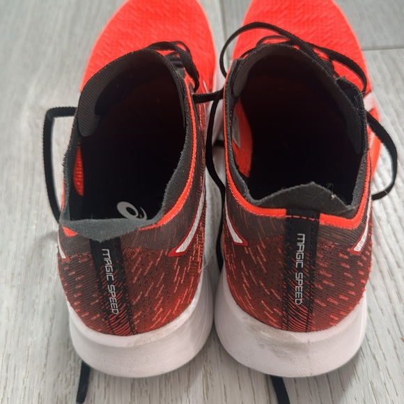Women’s ASICS Magic Speed running shoes - Picture 2 of 5